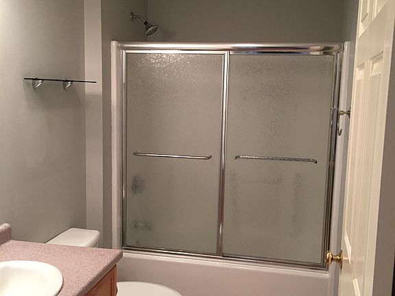 5th image of 6 Crestview Cir Unit 124