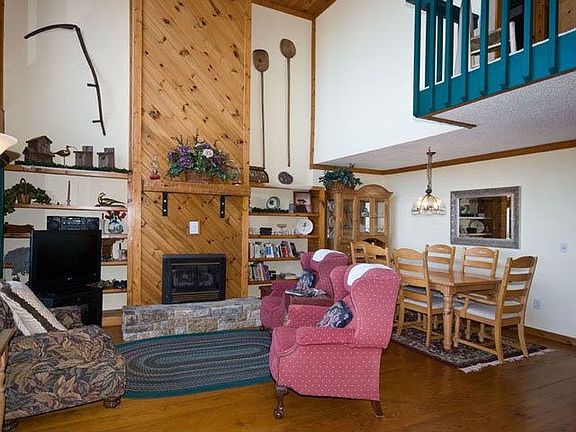 3rd image of 313 Mariah Cir #24