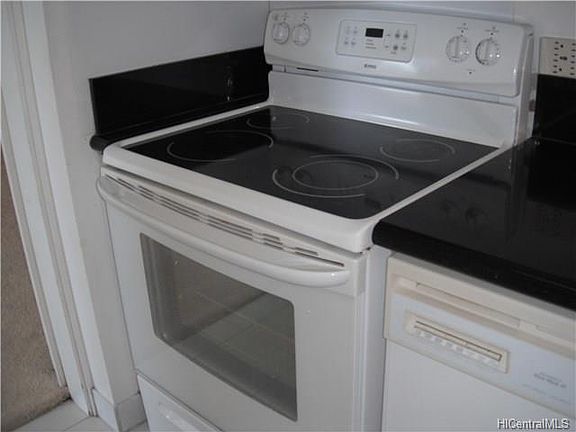 2nd image of 920 Ward Ave APT 15D