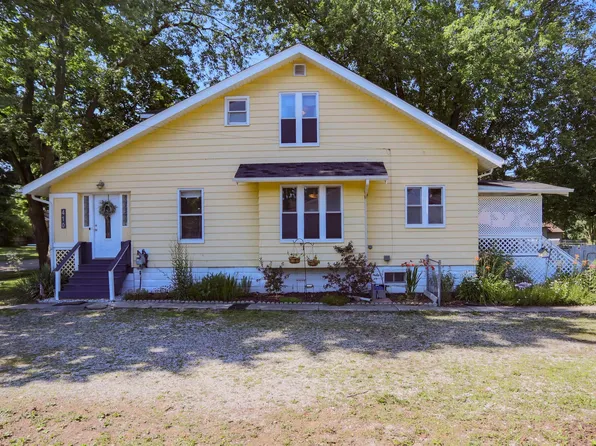 410 N Main St, Almont, MI 48003