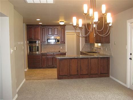 2nd image of 827 Annie Ct