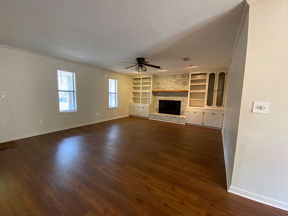 4th image of 333 Evans Dr