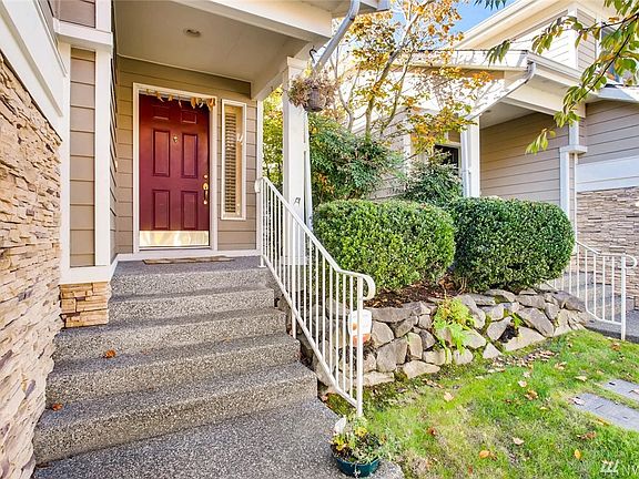 2nd image of 8627 113th Ln NE #2