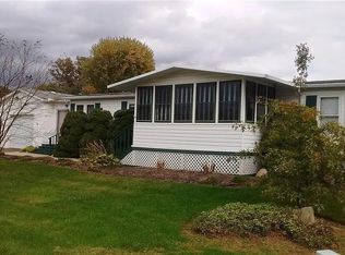 31 Oakview Dr, Beaver Falls, PA 15010