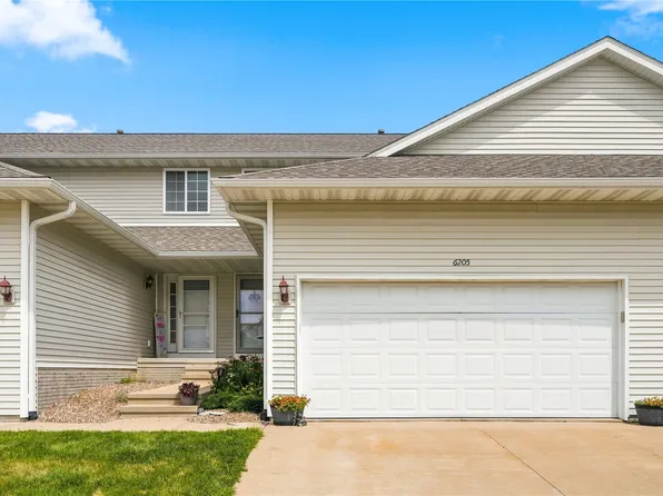 6205 Muirfield Dr SW, Cedar Rapids, IA 52404