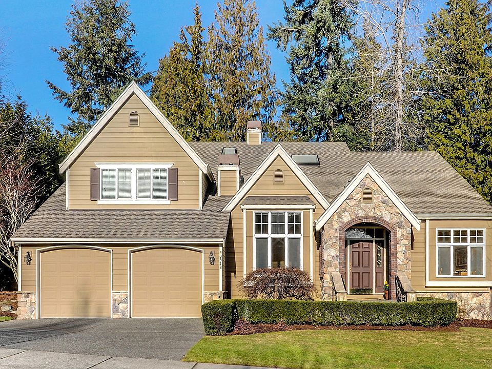 1st image of 20518 NE 33rd Ct
