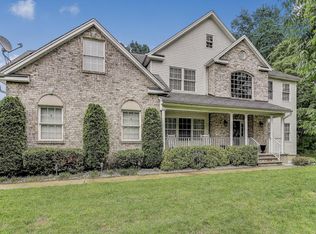 6 Nappi Ct, Hazlet, NJ 07730