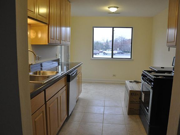 4th image of 1101 Woodbury Ln APT A2