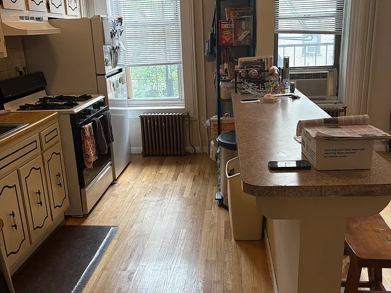 940 Willow Ave #2 — Photo 9