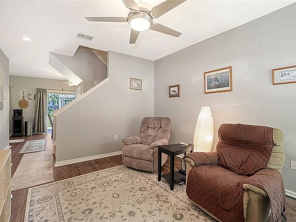 4th image of 7721 Plantation Cir