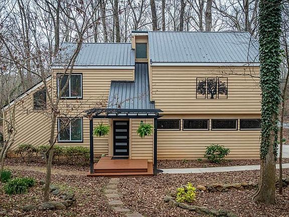 2nd image of 195 Gibbons Way