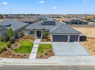 8716 Tamburlane Ct, Bakersfield, CA 93314