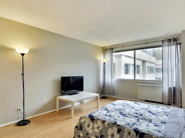 4515 Willard Ave #2421S — Photo 20