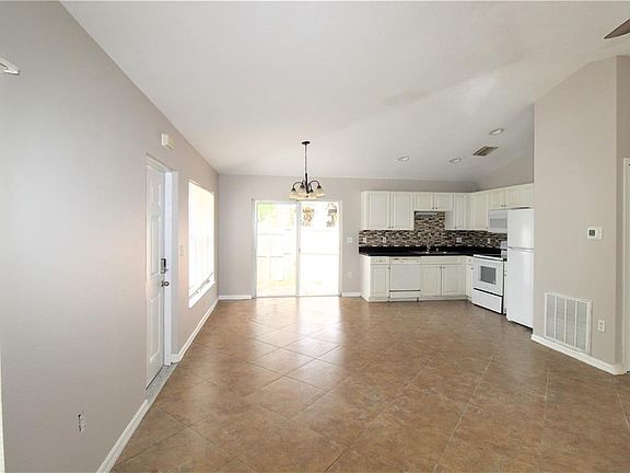 5th image of 5443 Altoona St Unit 5443