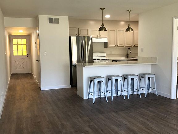 2nd image of 546 Ebbtide Cir #1