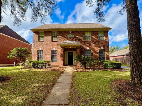 4623 Meadow Green Dr