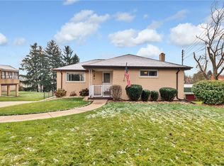 221 Lenore Dr, Mc Kees Rocks, PA 15136