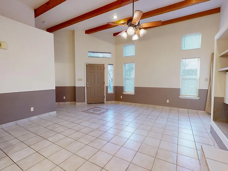 3496 Northpointe Dr — Photo 10