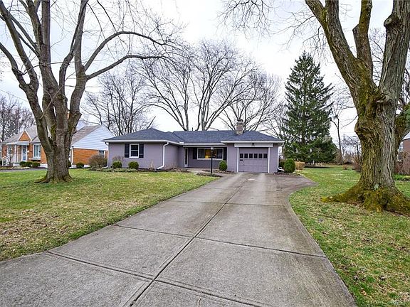 2nd image of 3920 Kenwick Dr