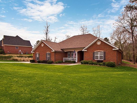 2nd image of 5053 Sussex Dr