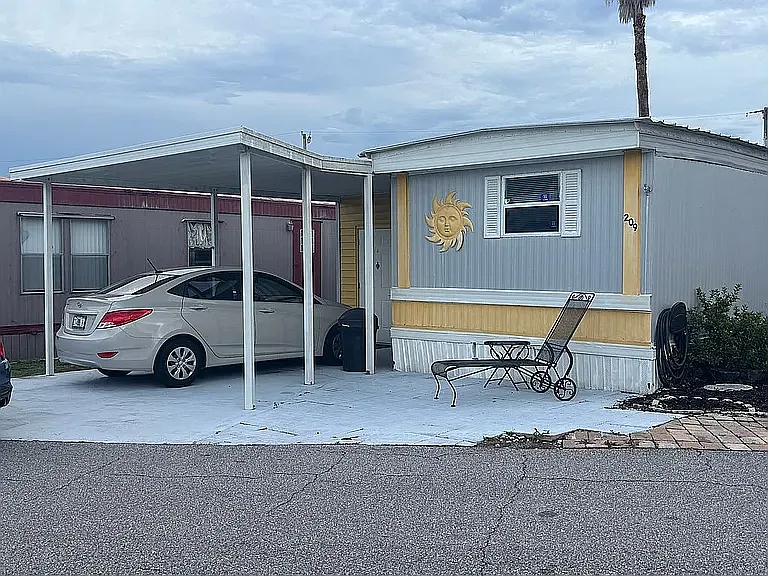 209 Mars Ave — Photo 3