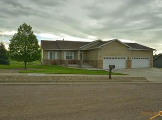 6336 Prestwick Rd, Rapid City, SD 57702