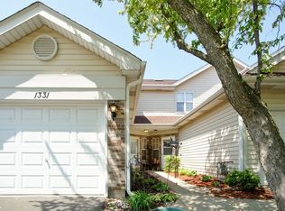 1331 Cranbrook Ct, Schaumburg, IL 60193