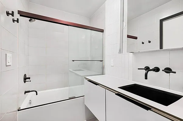 Rented by Corcoran | media 6