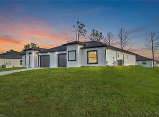 4410-4412 25th St SW, Lehigh Acres, FL 33973