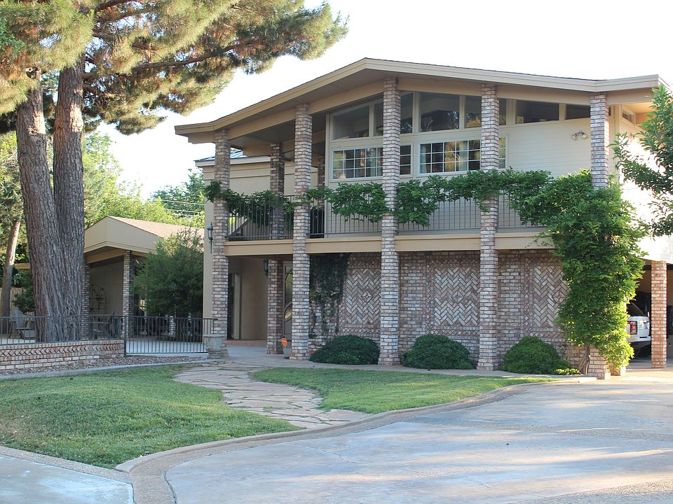 NE View of Exterior