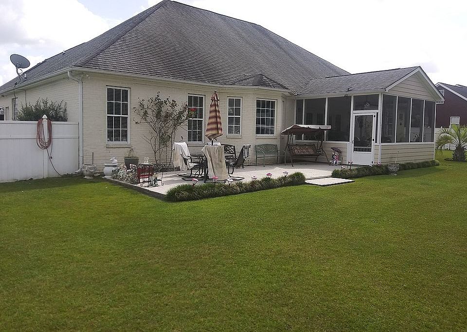 2nd image of 650 Sunny Pond Ln