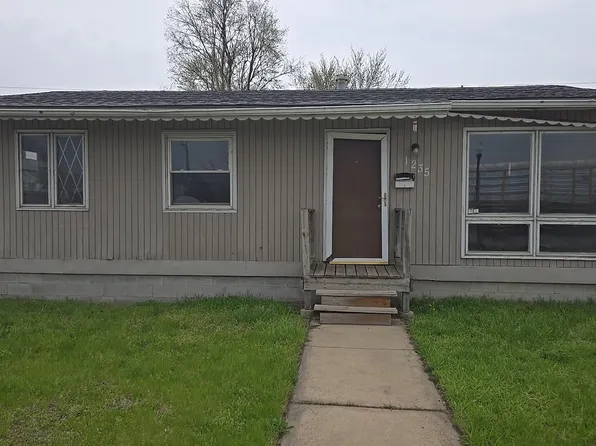 1235 Logan St, Hammond, IN 46320
