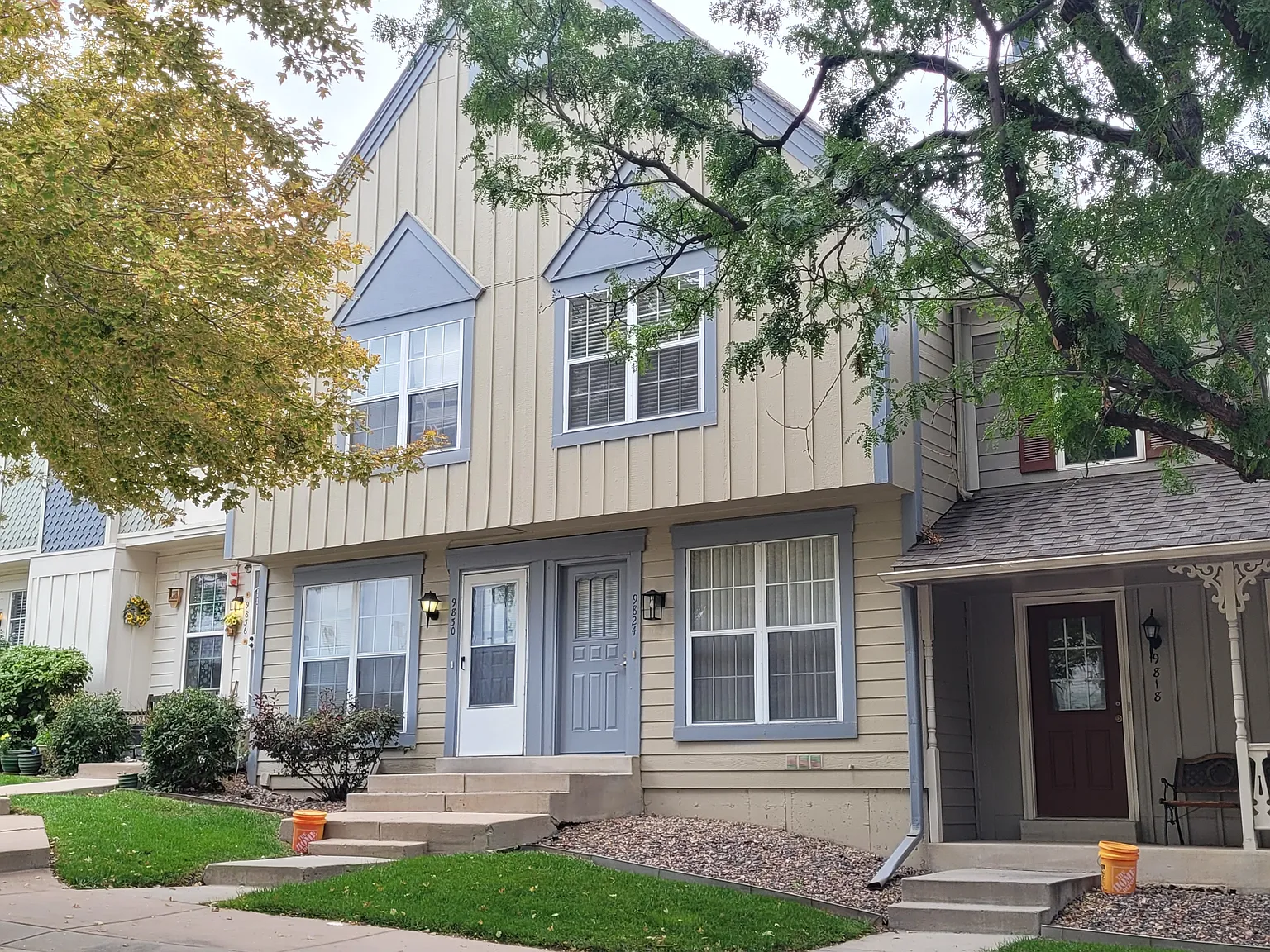 2 bed, 1.5 bath, 1102 sqft, $2,000 — Photo 1