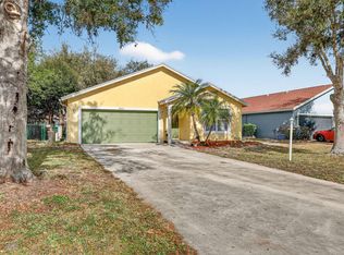 9042 SW Caprice Cir, Stuart, FL 34997