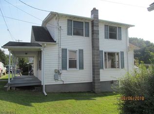 511 Monroe St, Everett, PA 15537