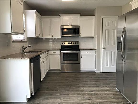 2nd image of 10221 Covingtonwood Dr