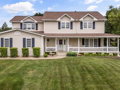 4850 Augusta Ln, Pleasant Hill, IA, 50327