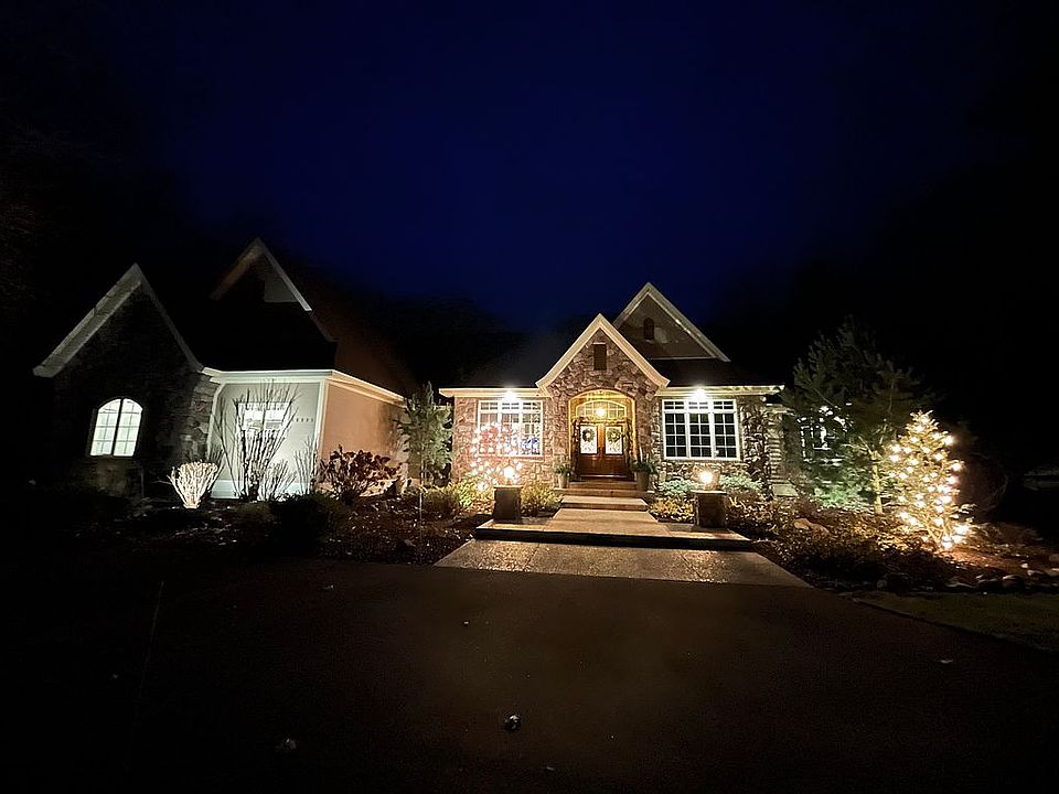 1st image of 16995 Shore Oaks East Ln
