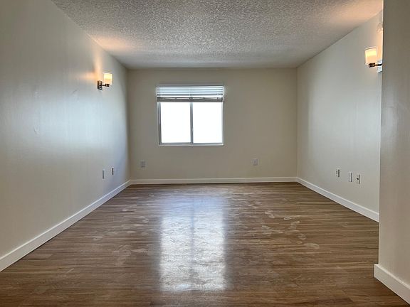 5th image of 1725 NE 125th St #Ta1