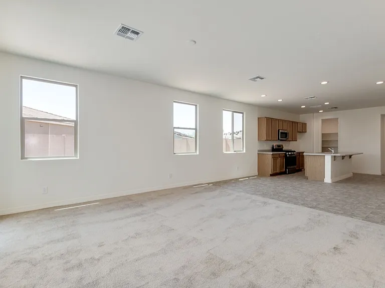 1674 N Hester Trl — Photo 8
