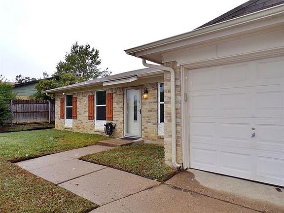 2nd image of 5705 Macgregor Dr