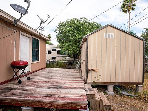 4th image of 302 E Esplanada St