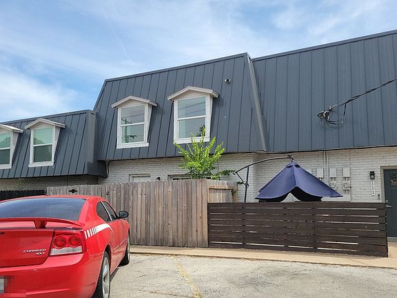 2nd image of 300 E Croslin St APT 112