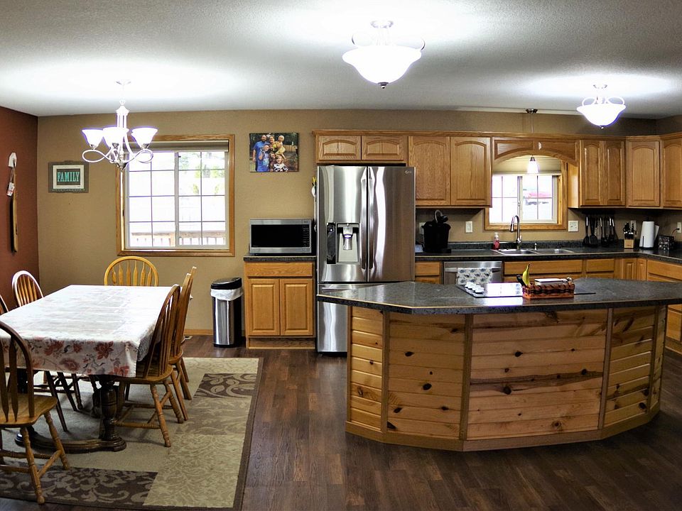 818 Berry St SW, Bagley, MN 56621 Zillow