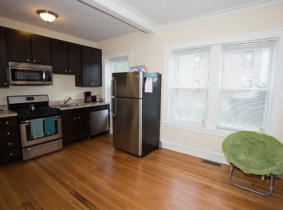 3rd image of 4029 N Monticello Ave APT 01W