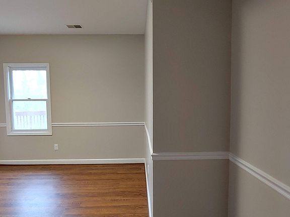 5th image of 609 S Lake Dr APT 24