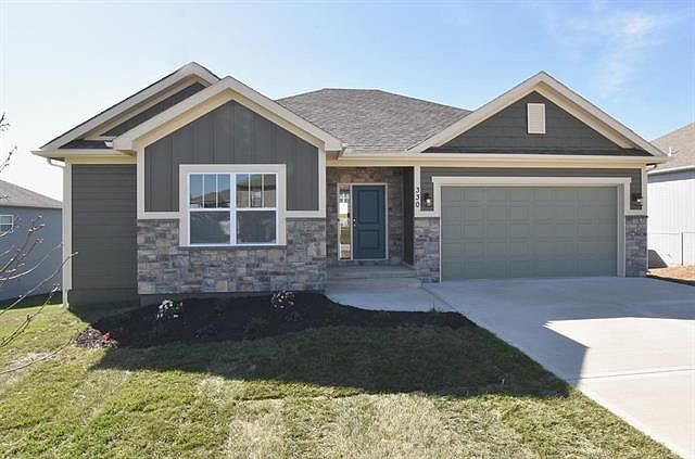 1st image of 330 Fairview Cir