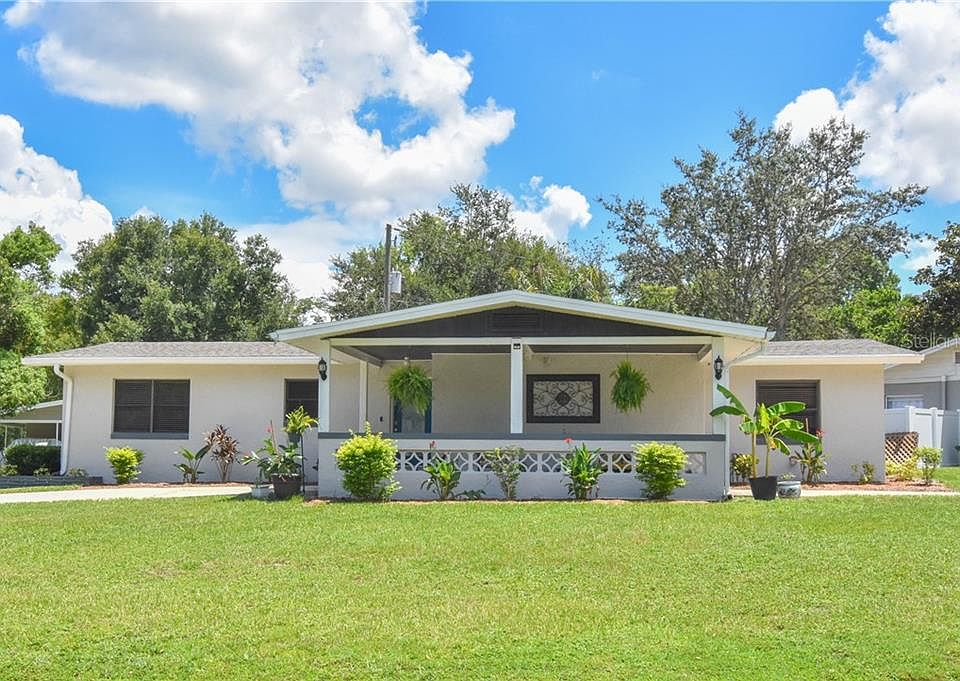 1st image of 313 Satsuma Dr