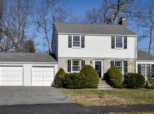 4 Sherwood Rd, Natick, MA 01760