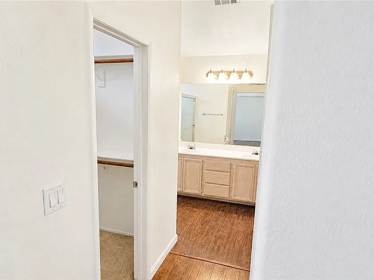 9056 Trumpet Ct — Photo 15